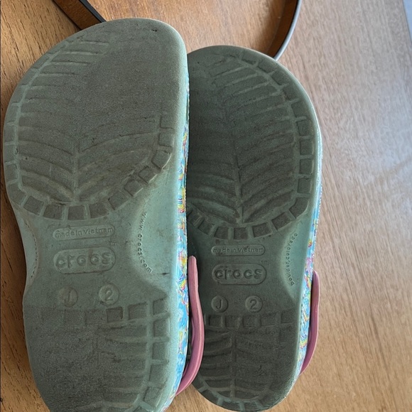 Crocs Lisa Frank Kids Unicorn Clogs - Multicolor Size J2 - Picture 5 of 6